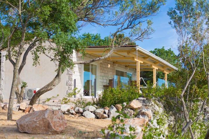 Ferienhaus für 4 Personen, mit Whirlpool und Sauna sowie Garten und Pool in Punat