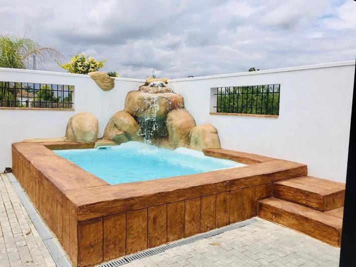 Casa de vacaciones para 15 personas, con vistas además de piscina y jardín, Se admiten mascotas en Vega de Granada - 4