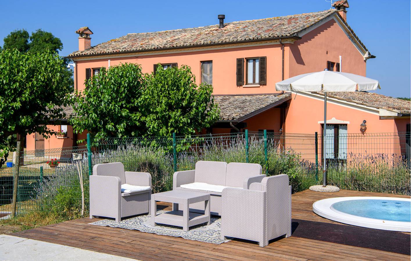 Ferienhaus für 12 Personen mit Garten in Urbania, Valle del Metauro