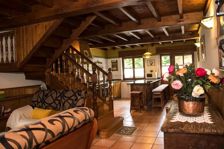 Casa rural para 8 personas, con terraza y jardín - 1