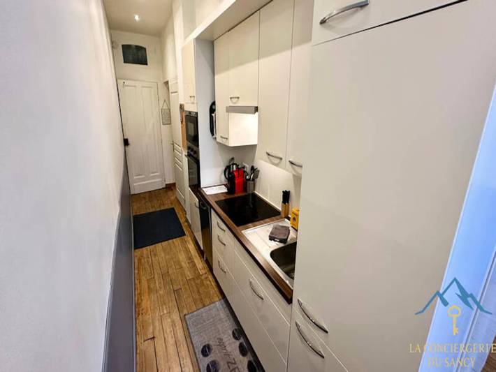 Gîte pour 5 personnes, avec balcon, adapté aux familles dans Bureau De Tourisme Du Massif Du Sancy Le Mont Dore - 2