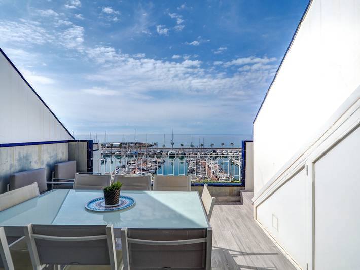 Casa rural para 6 personas, con piscina además de terraza y jardín en Garraf - 2