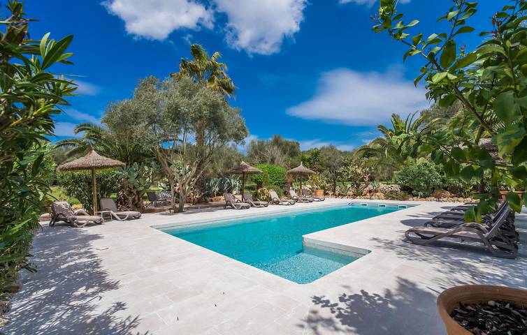 Ganze Ferienwohnung, Jornets Oasis 2km vom Stadtzentrum entfernt: Terrasse, Pool, Internet in Costitx, Mallorca Inselmitte