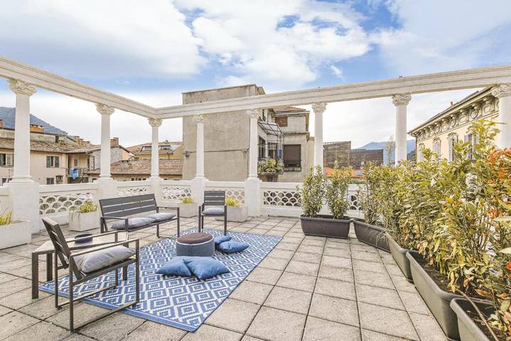 Villa für 16 Personen, mit Ausblick und Terrasse in Como - 3