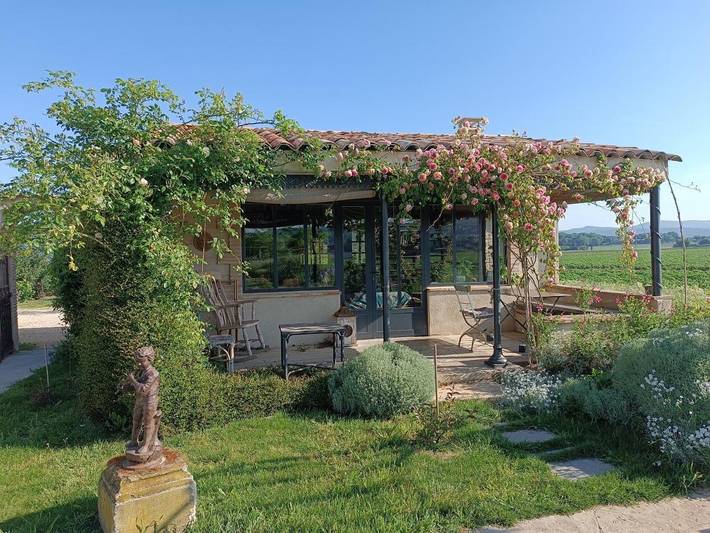 Chambre d’hôte pour 2 personnes, avec Balcon et Terrasse ainsi que Jardin et Piscine à Pont-de-Barret
