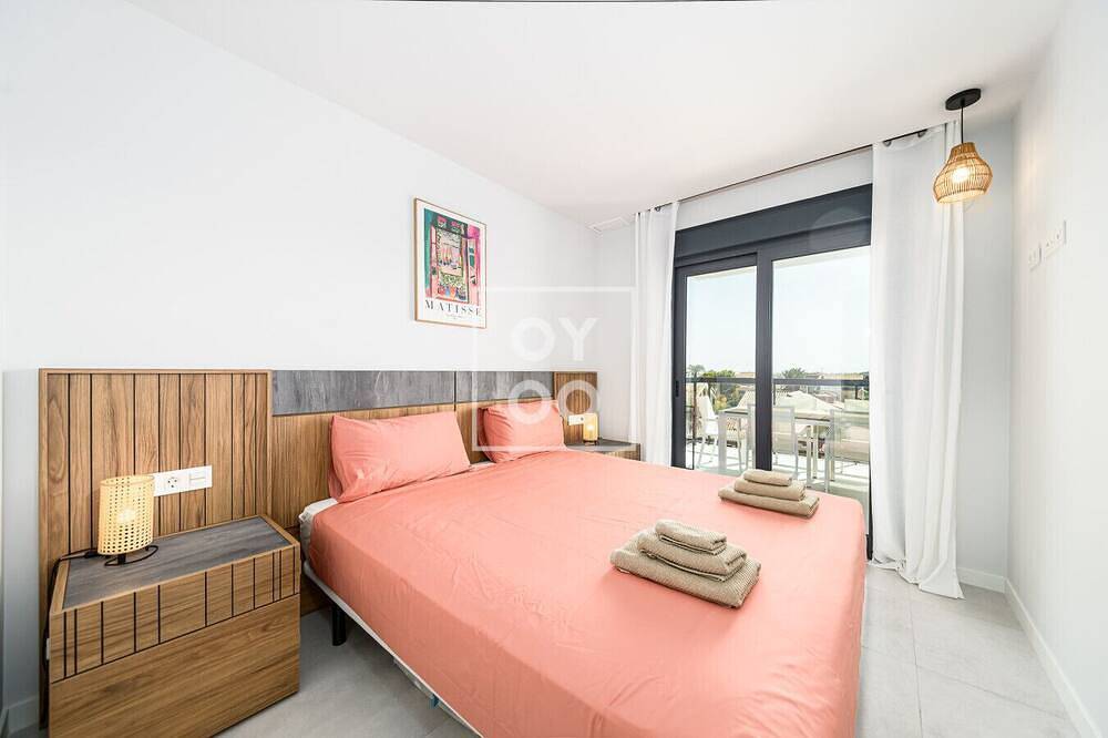 Ganze Wohnung, Cobalt Canvas Residence, by Oyoostays in Pilar de la Horadada, Costa Blanca