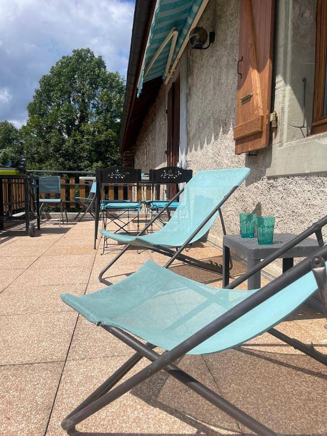 Gîte pour 5 personnes, avec vue ainsi que vue sur le lac et terrasse à Chindrieux - 3