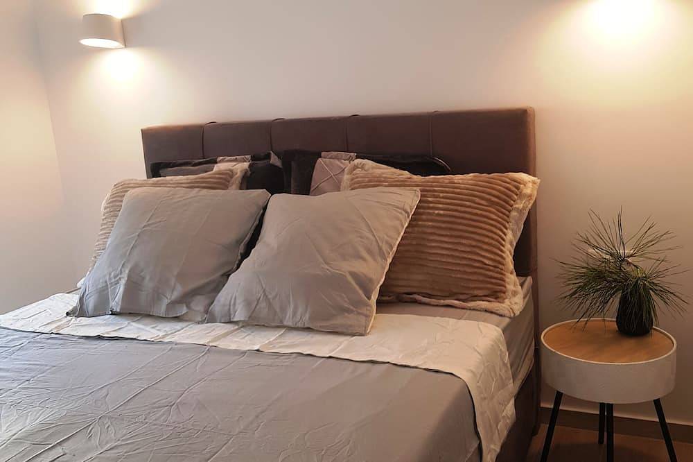 Geheel appartement, Thessaloniki City Center 2 bedroom apartment with Agia Triada church view in Faliro (Thessaloniki), Thessaloniki en omgeving