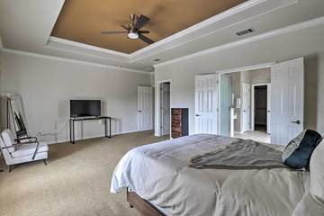 Villa for 14 Guests in Lake Travis, Travis County, Picture 2