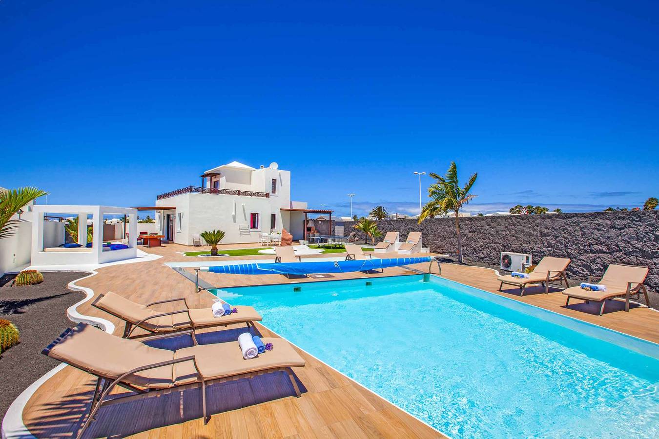 Casa vacanza a Yaiza a partire da 550€ a notte
