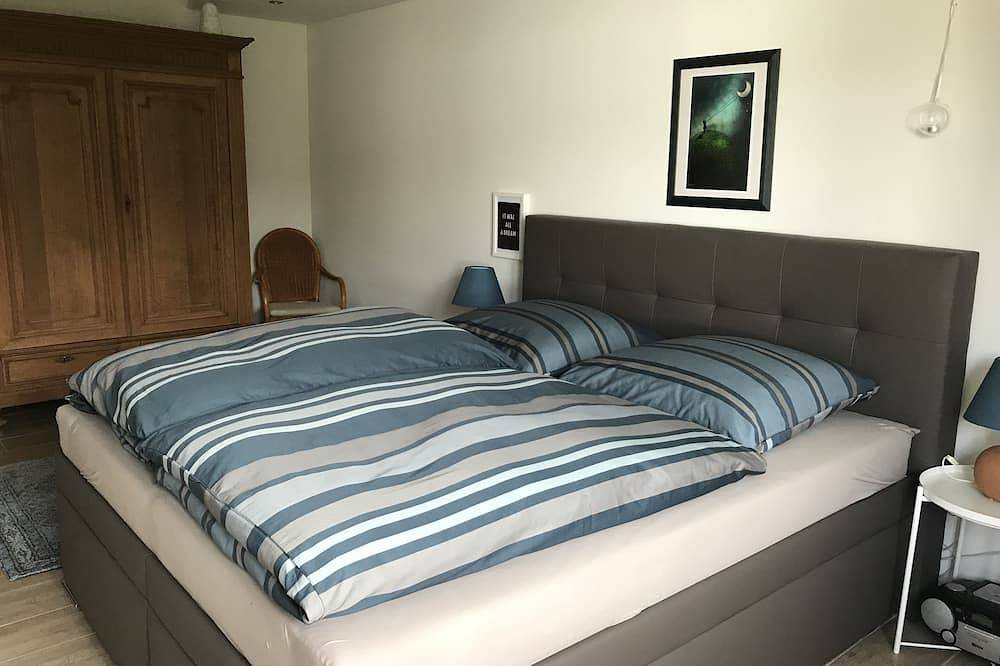 Ganze Wohnung, Gemütliche neu renovierte Ferienwohnung im Ruwertal in Kasel, Moseleifel