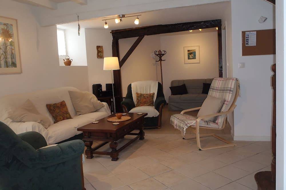 Casa de Pescador con Wifi y vistas al puerto. in Mortagne-sur-Gironde, Saintes region