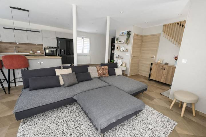 Location de vacances pour 6 personnes, avec Terrasse et Jardin à Holzheim