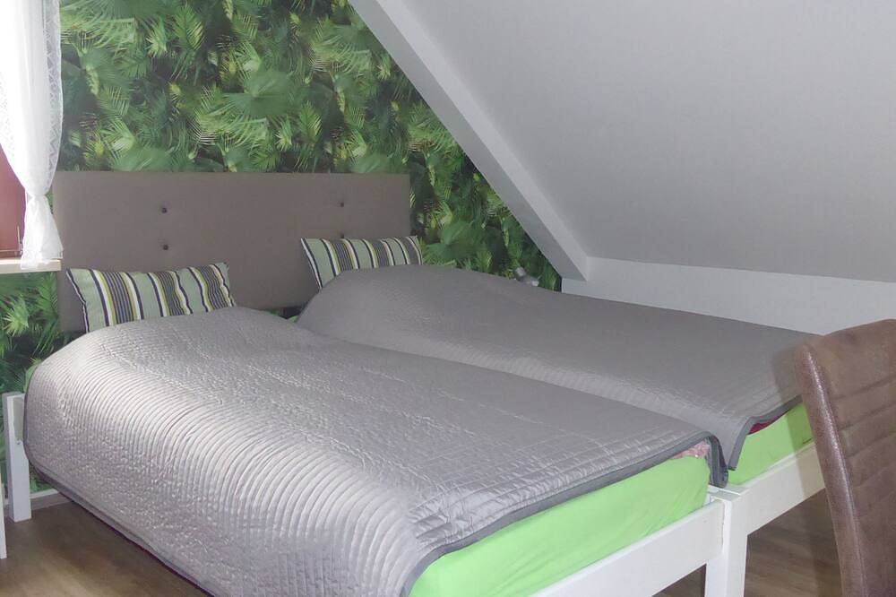 Ganze Wohnung, Ferienwohnung mit Natur, Ruhe, Wälder, Sport in mitten sächsischer Geschichte in Wermsdorf, Nordsachsen