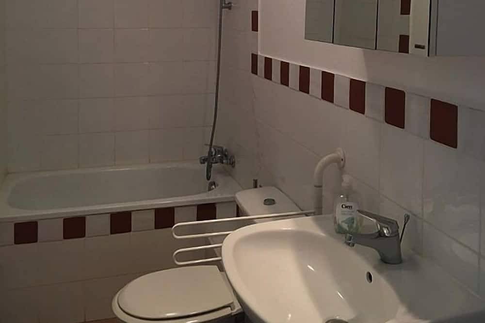 Ganze Wohnung, Apartment-Villa-Ensuite mit Bad-Terrasse-Gîte La Sellerie in Salles-d'Aude, Mittelmeerküste (Frankreich)