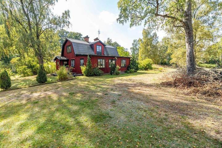 Kal1022 Vena - Skolvägen 6 in Vena, Hultsfred