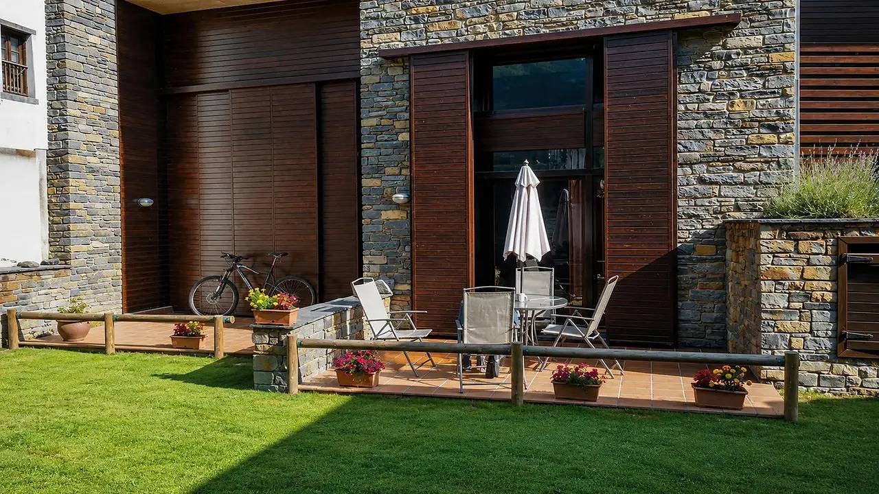 Casa de vacaciones para 6 personas con piscina in Àreu, Alíns