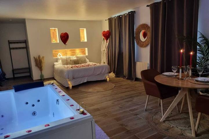 Location de vacances pour 2 personnes, avec jardin et jacuzzi à Saint-Prix (Val-d'Oise) - 3
