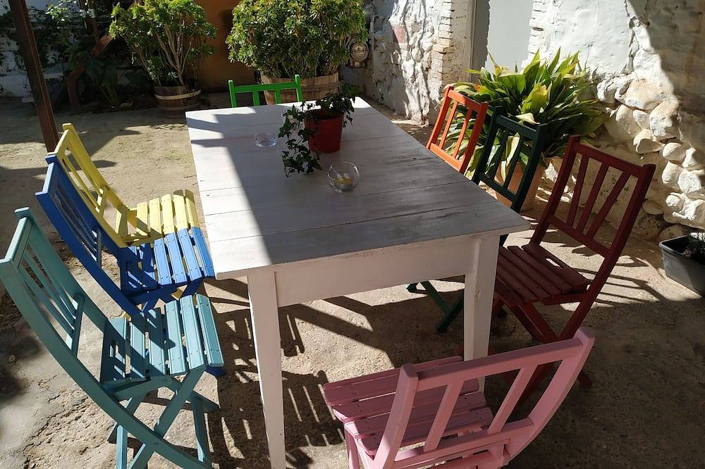 Rural house in quiet village near Bardenas Reales in Murchante, Navarra Provinz