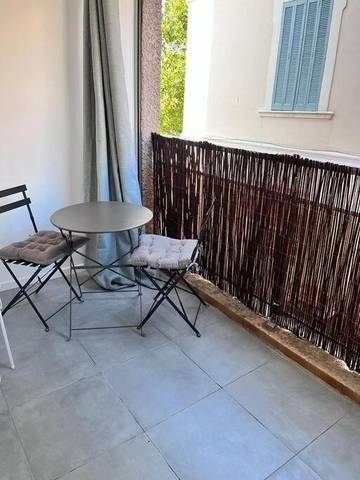 Gîte pour 2 personnes, avec terrasse dans Theatre Galli Sanary Sur Mer
