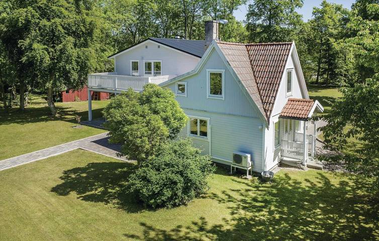 Feriehus for 7 personer, med Terrasse og Hage i Visby