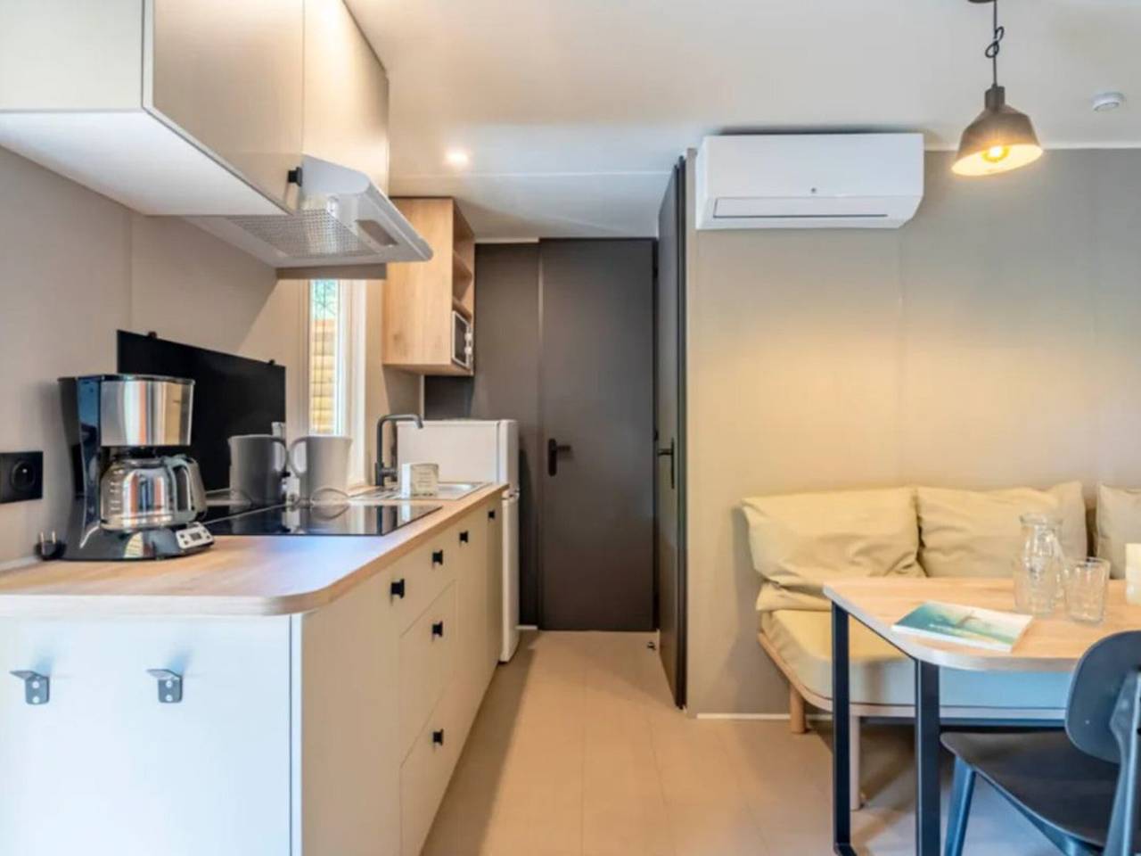 Mobilheim 4 Pers mit Terrasse in Rivedoux-Plage in Rivedoux-Plage, Ile de Re