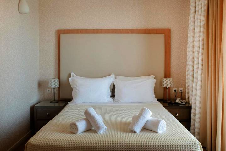 Hôtel pour 2 personnes, avec jardin dans Pýlos - 3