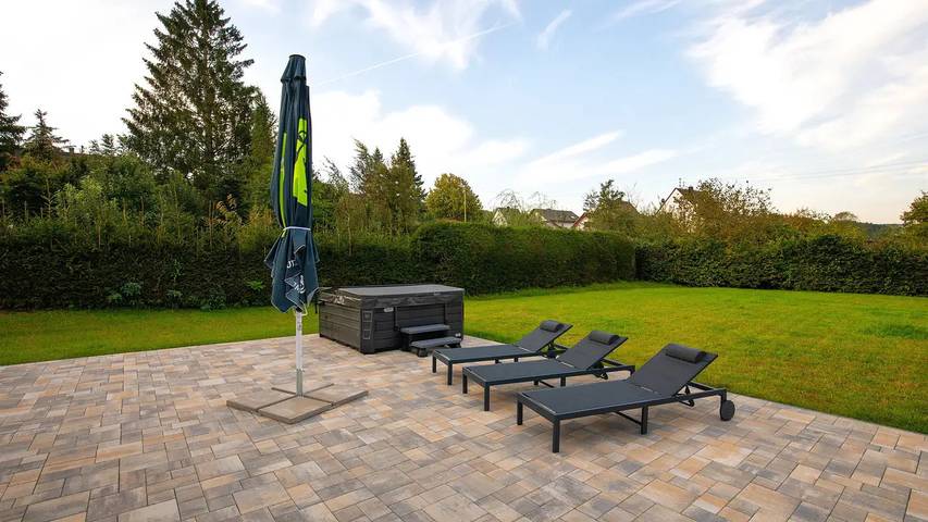 Ferienhaus für 6 Personen, mit Terrasse und Whirlpool sowie Garten und Sauna in Allenbach - 4