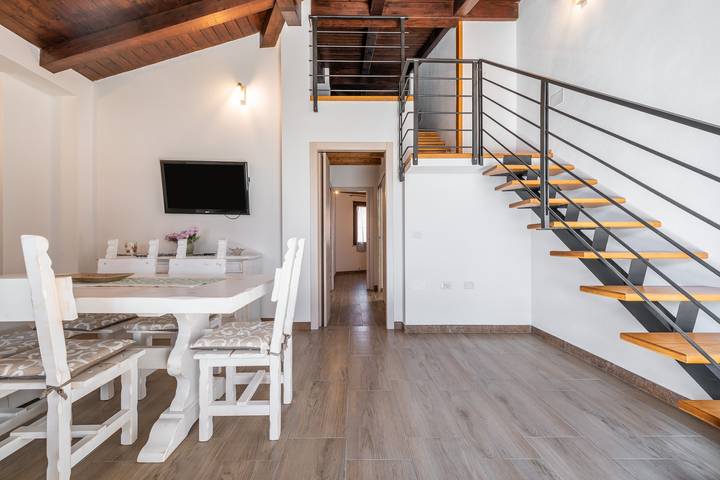 Casa vacanze "Casa Giovanna" con terrazza privata, giardino e aria condizionata in Is Loccis, San Giovanni Suergiu