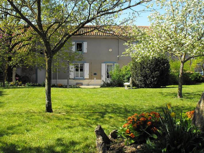 Gîte pour 6 personnes, avec jardin, animaux acceptés dans les Deux-Sèvres - 3