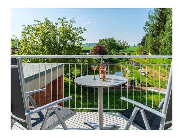 Ferienhaus für 3 Personen, mit Garten und Balkon