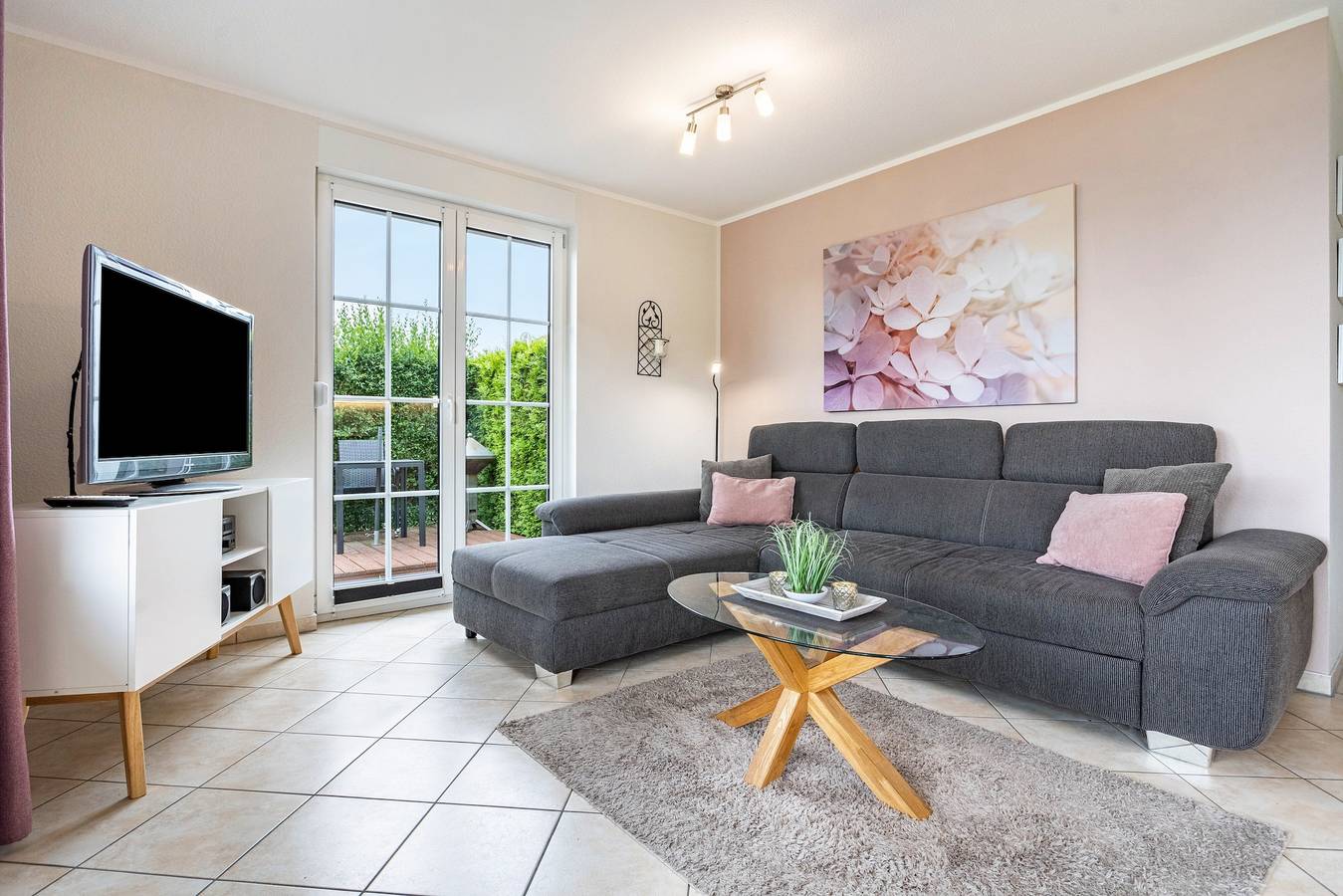 Ganze Wohnung, Apartment 'Haus 7 Eg' mit Seeblick, privater Terrasse und Wlan in Röbel, Müritz