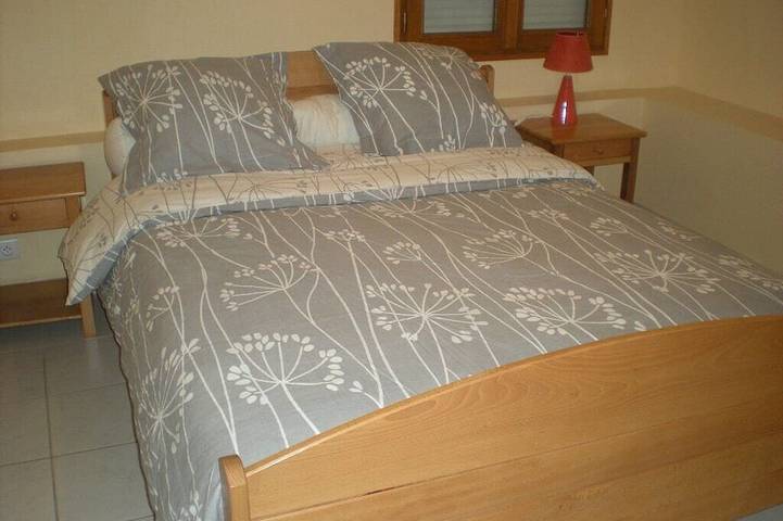 Location de vacances pour 15 personnes, avec jardin ainsi que balcon et piscine à Journiac - 2