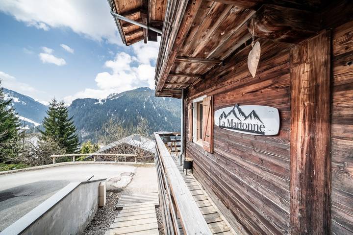 Ganze Wohnung, Appartement „Martonne Le Rez“ mit Bergblick und WLAN in Châtel, Les Portes du Soleil