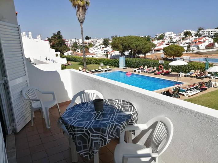 Parc de vacances pour 2 personnes, avec piscine ainsi que terrasse et jardin à Albufeira - 2