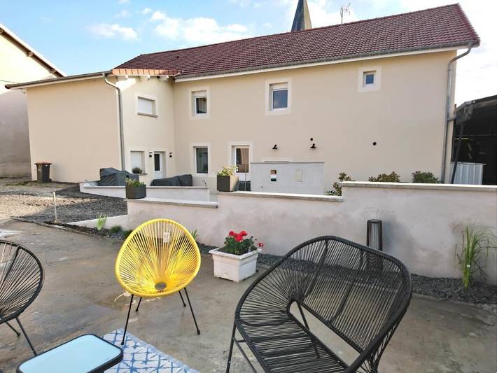 Ferienhaus für 15 Personen, mit Whirlpool und Terrasse sowie Ausblick in Verdun - 2