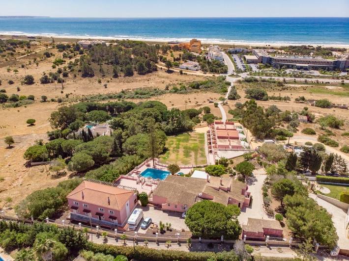 Maison d’hôte pour 3 personnes, avec vue et balcon ainsi que piscine et jardin à Lagos - 2
