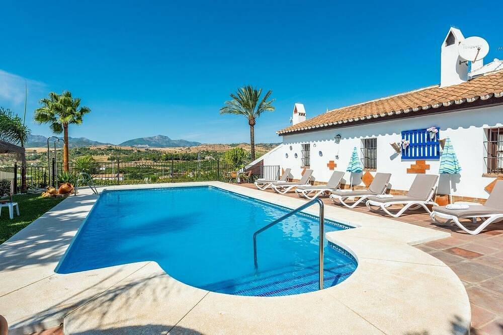 La Viña del Arenal Pizarra by Ruralidays in Pizarra, Málaga Provincie