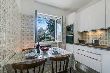 Villa for 6 Guests in Comune di Premeno, Lepontine Alps, Picture 4