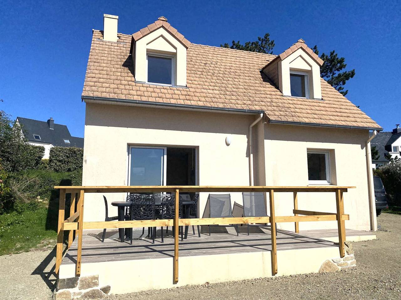 Maison 3* face à la mer avec Wifi, à 200m du littoral, terrasse, parking, et tout confort à Pleumeur-Bodou in Pleumeur-Bodou, Côte de Granit Rose