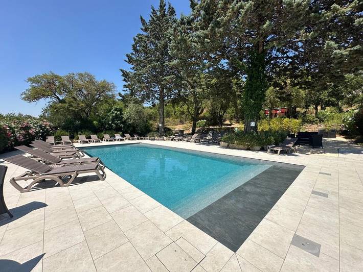 Hôtel pour 2 personnes, avec jardin et piscine
