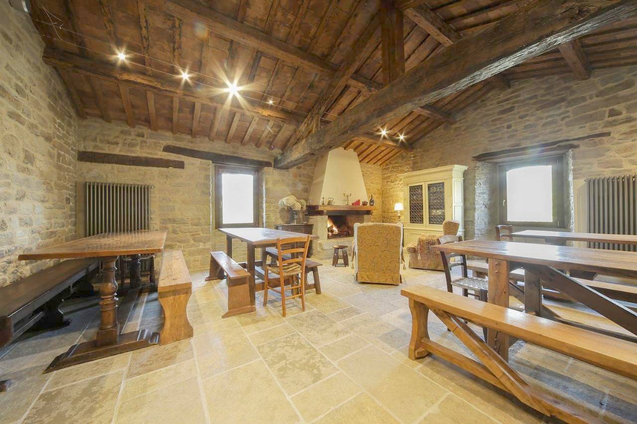 Seven-Bedroom House in Tredozio, Province de Forlì-Cesena