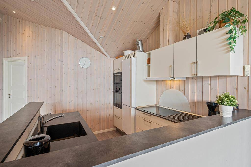 Ferienhaus für 8 Personen mit Spa, Sauna und Aktivitätsraum in Nørre Lyngvig, Hvide Sande