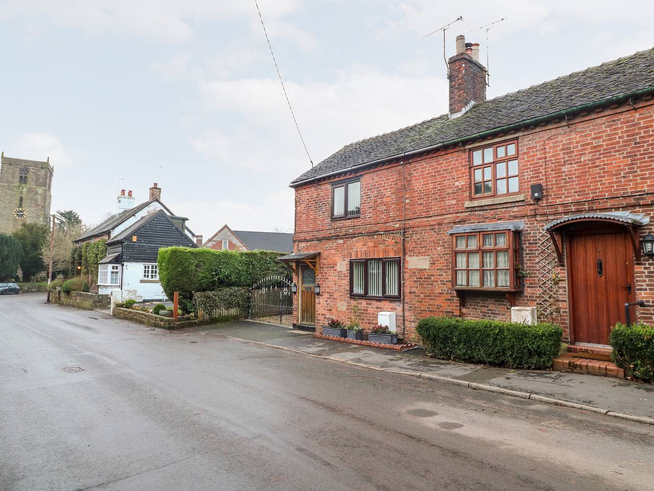 8 Church Lane in Staffordshire