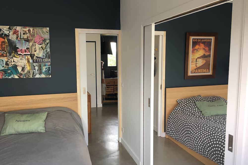 Maison d'architecte 4 chambres avec piscine au Golf de Biarritz le phare. in Anglet, Région de Bayonne