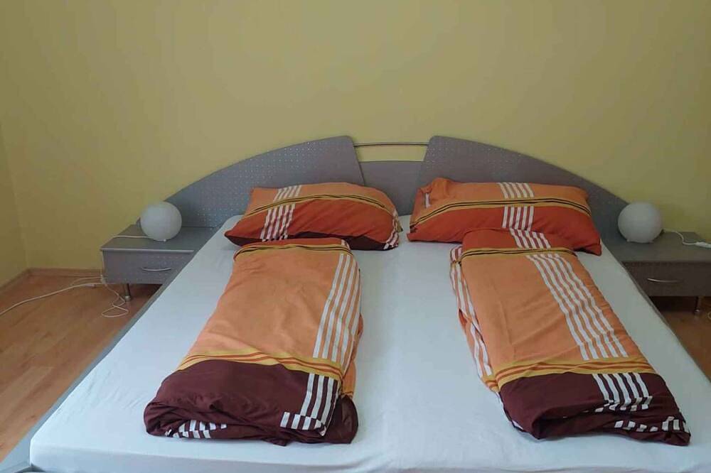 Ferienhaus für 6 Personen mit grossem Pool in Balatonszentgyörgy, Plattensee Südufer