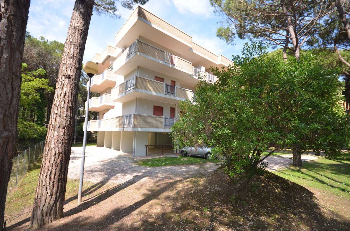Ganze Ferienwohnung, Ferienwohnung mit Balkon und Klimaanlage  in Bibione, Venedig Provinz