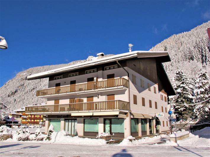 Gîte pour 4 personnes, avec balcon à Canazei - 2