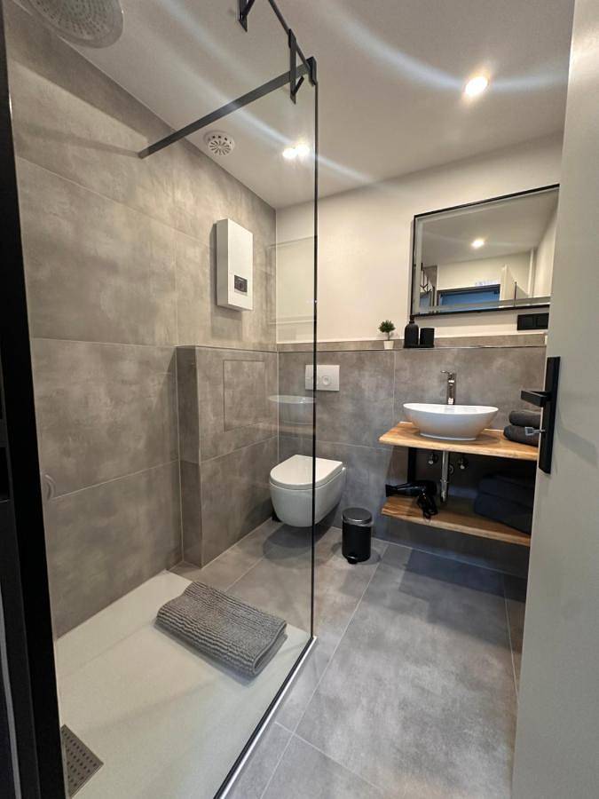 Ferienwohnung für 2 Personen, mit Balkon in Langenhagen - 3