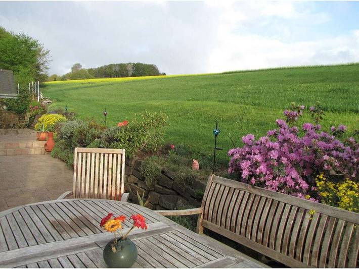 Ferienhaus für 4 Personen, mit Balkon und Terrasse in Brohltal
